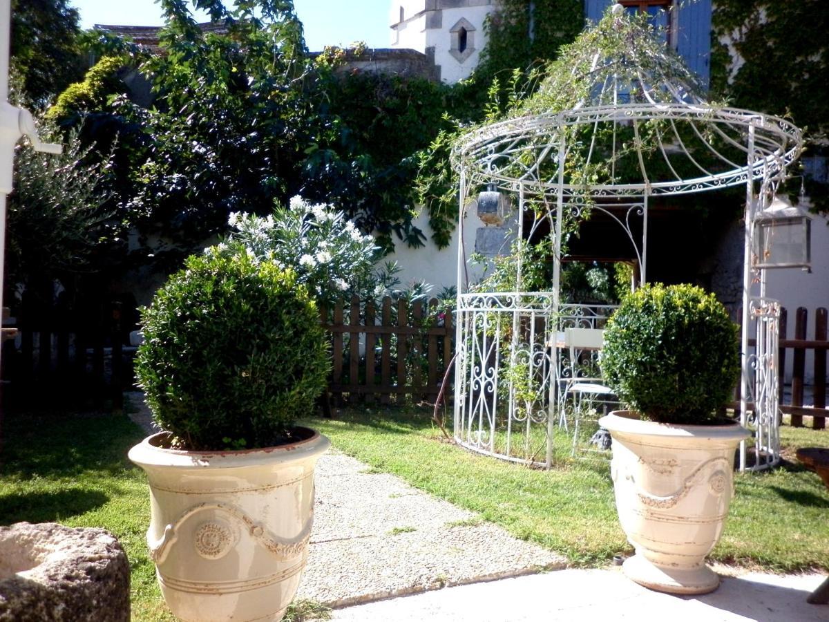 Bed and Breakfast Les Deux Tours Brignon Esterno foto