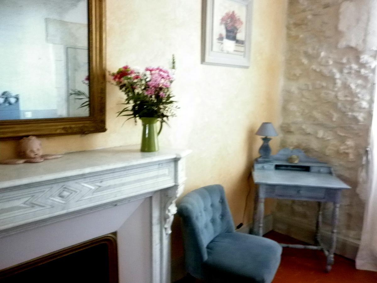 Bed and Breakfast Les Deux Tours Brignon Esterno foto